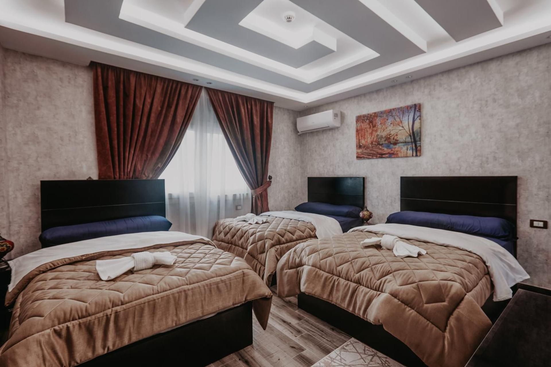Single Bed in Mixed Dormitory Room