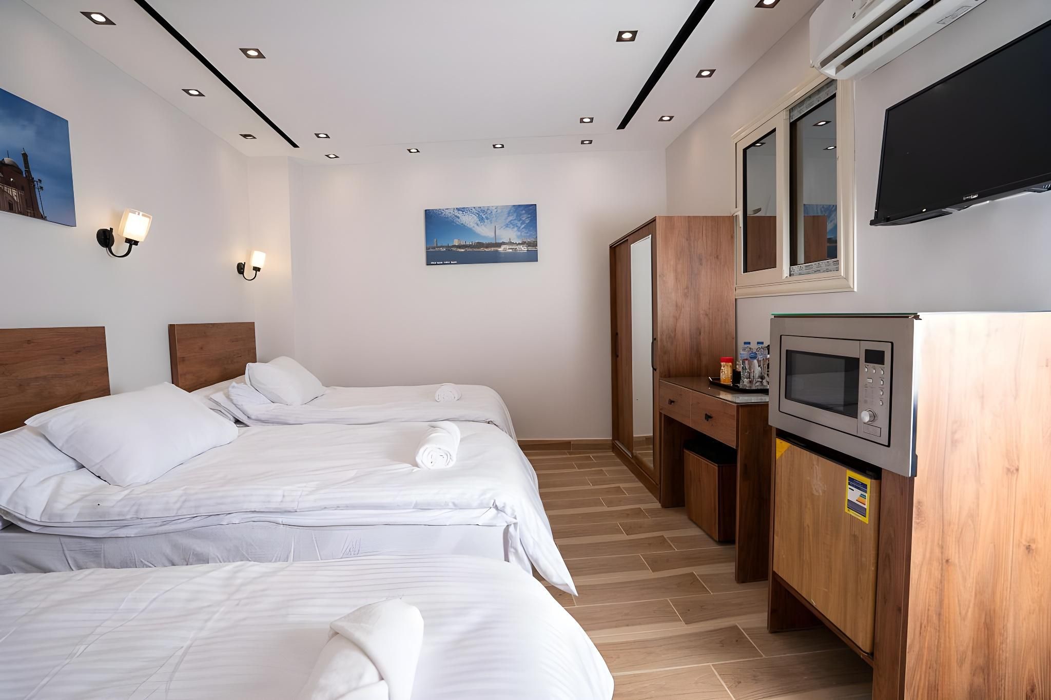 Deluxe Triple Room