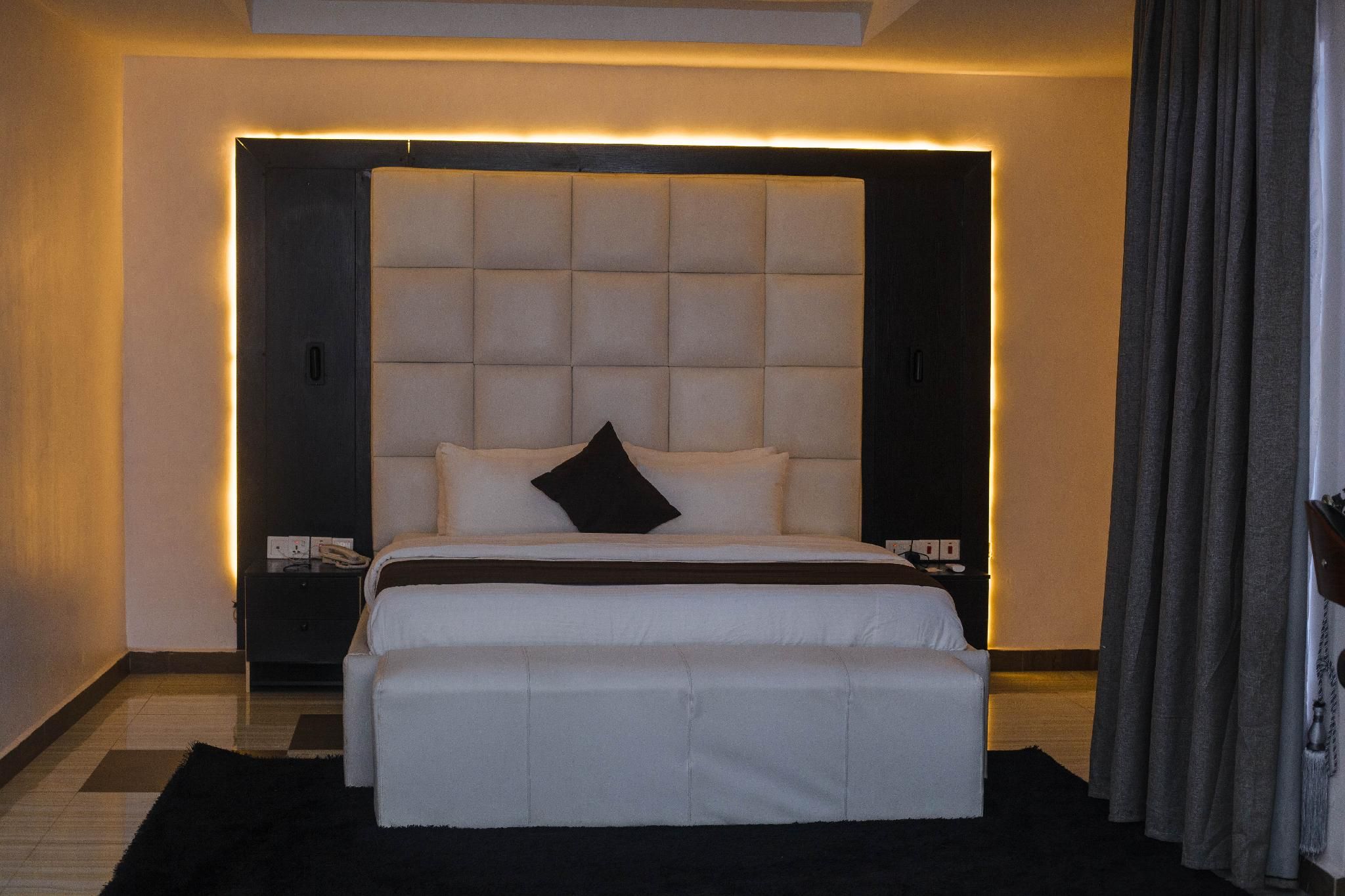 2 Bedroom Suite