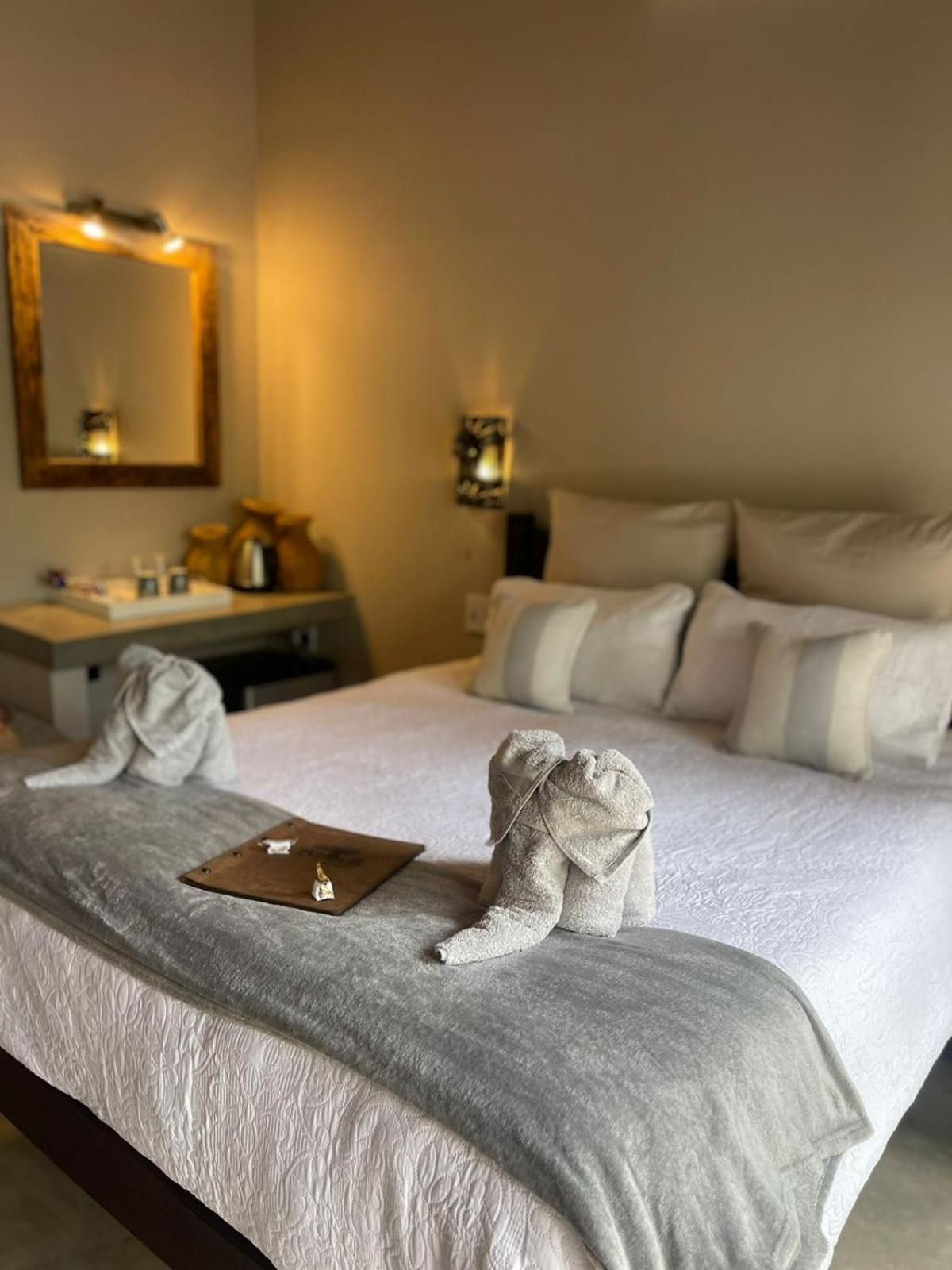 Superior Double or Twin Room with Garden View