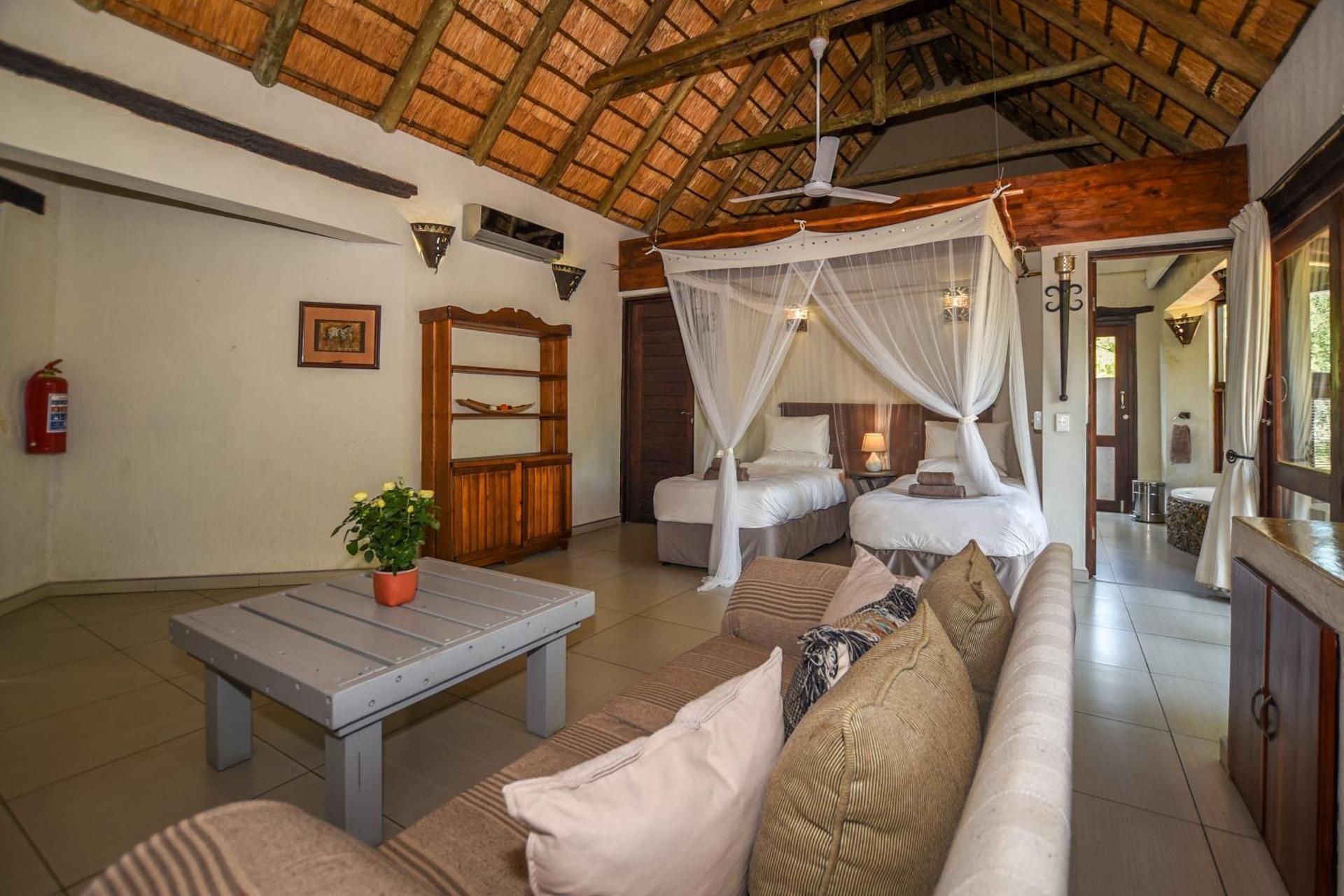 Leopard's Lair Bush Lodge Deluxe Twin Room 2