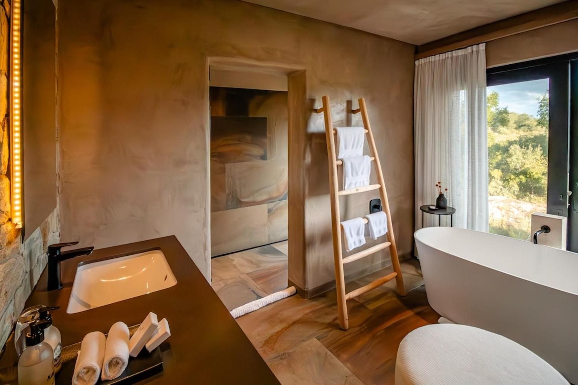 Kapama River Lodge Superior Suite 2