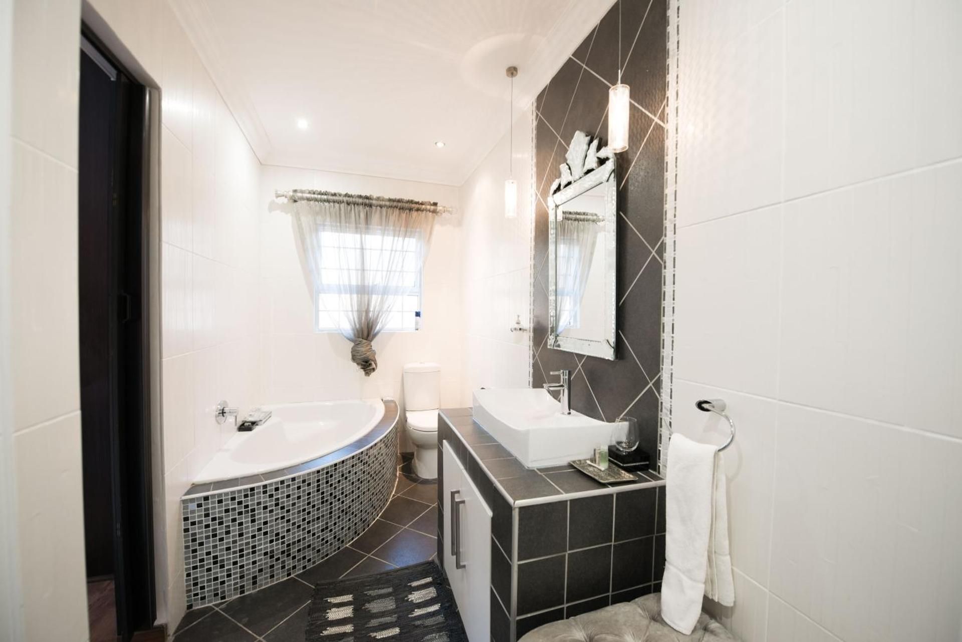 Keiskama B and B Standard Double Room 2