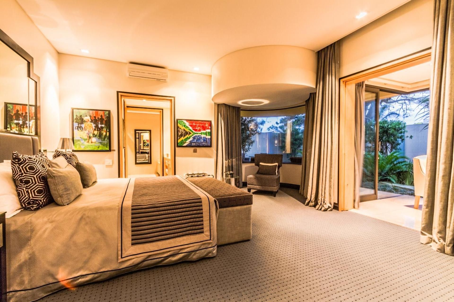 Executive Suite - Annex