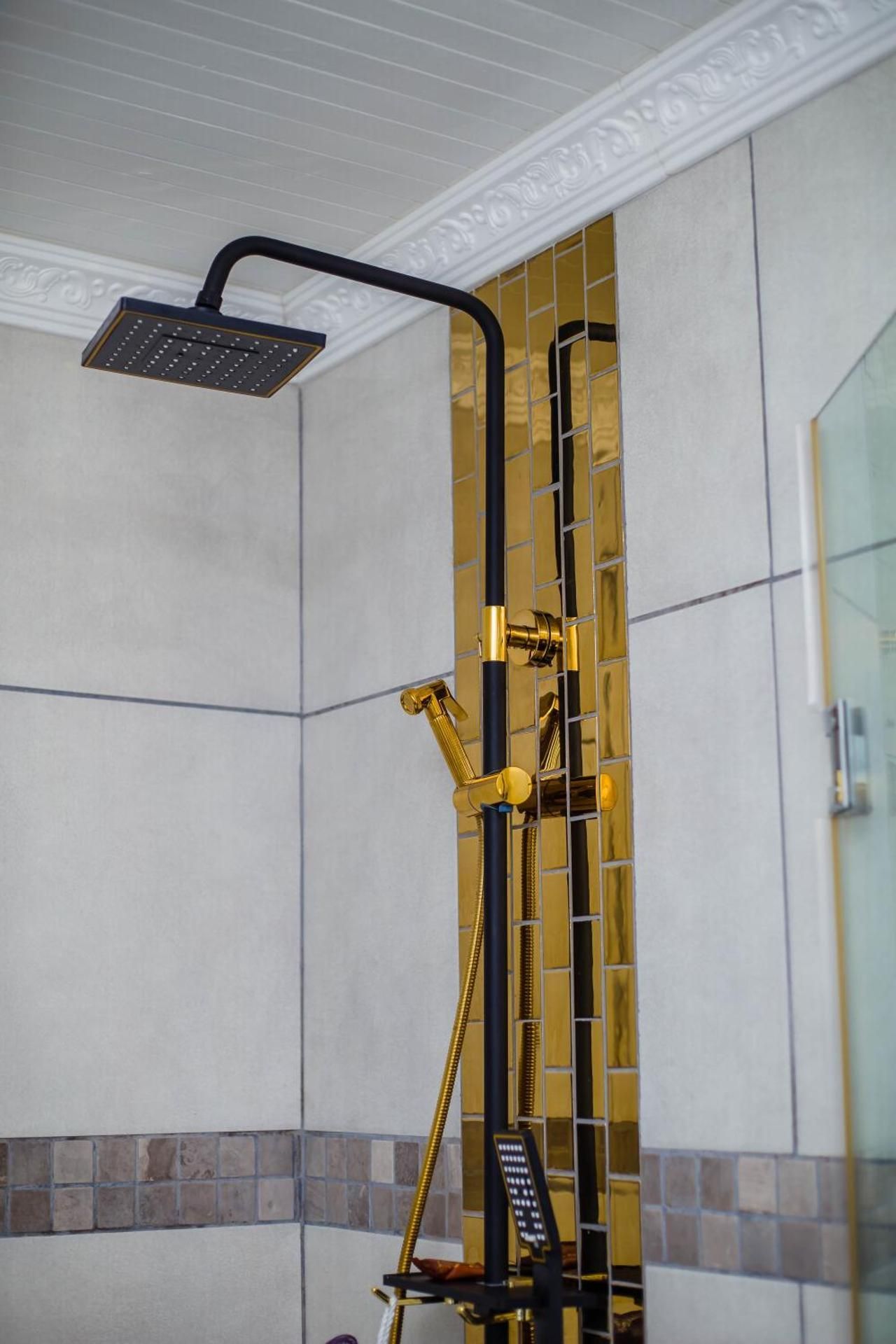 One-Bedroom Apartment - Non-Smoking