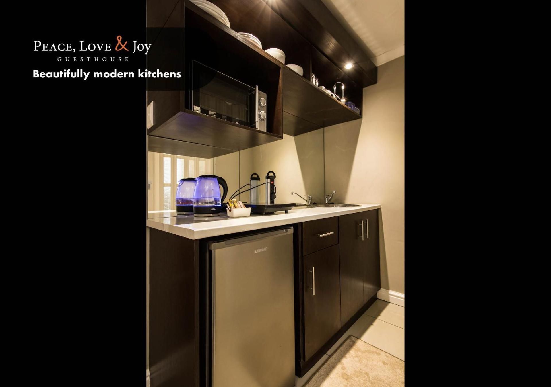 Deluxe Double Room with Shower