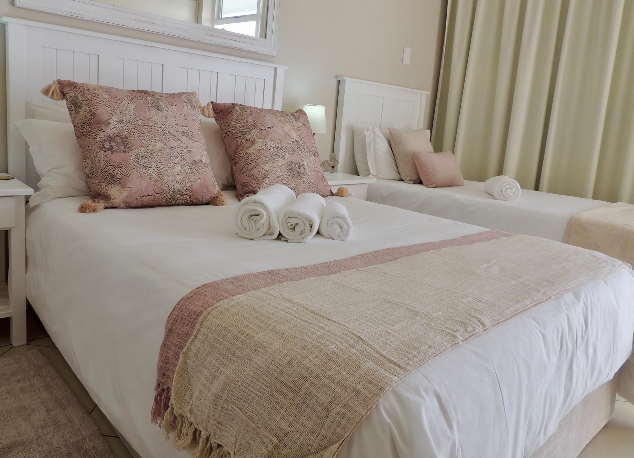 La Mer Guesthouse Port elizabeth Room 8