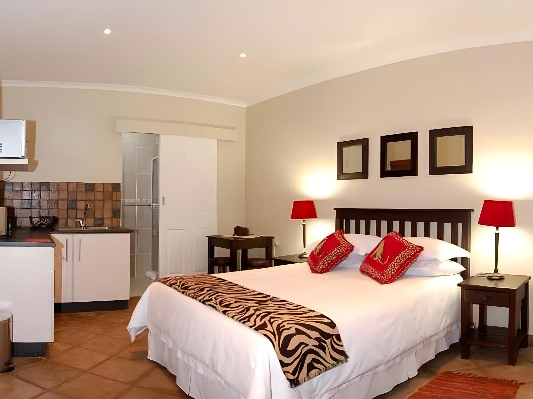 Lalapanzi Guest Lodge Standard Room 3