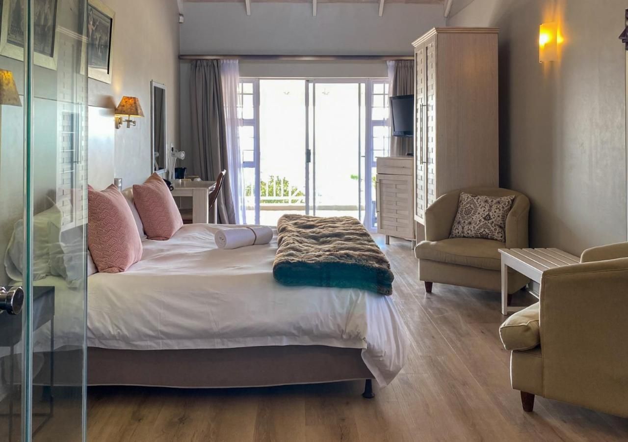 Honeymoon Suite