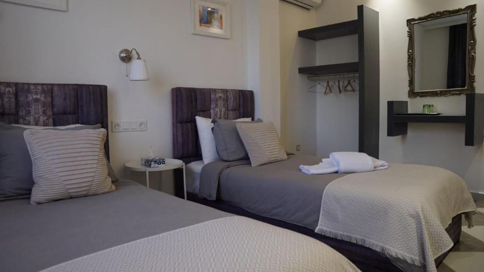 Double Room with Balcony (3 Adults)