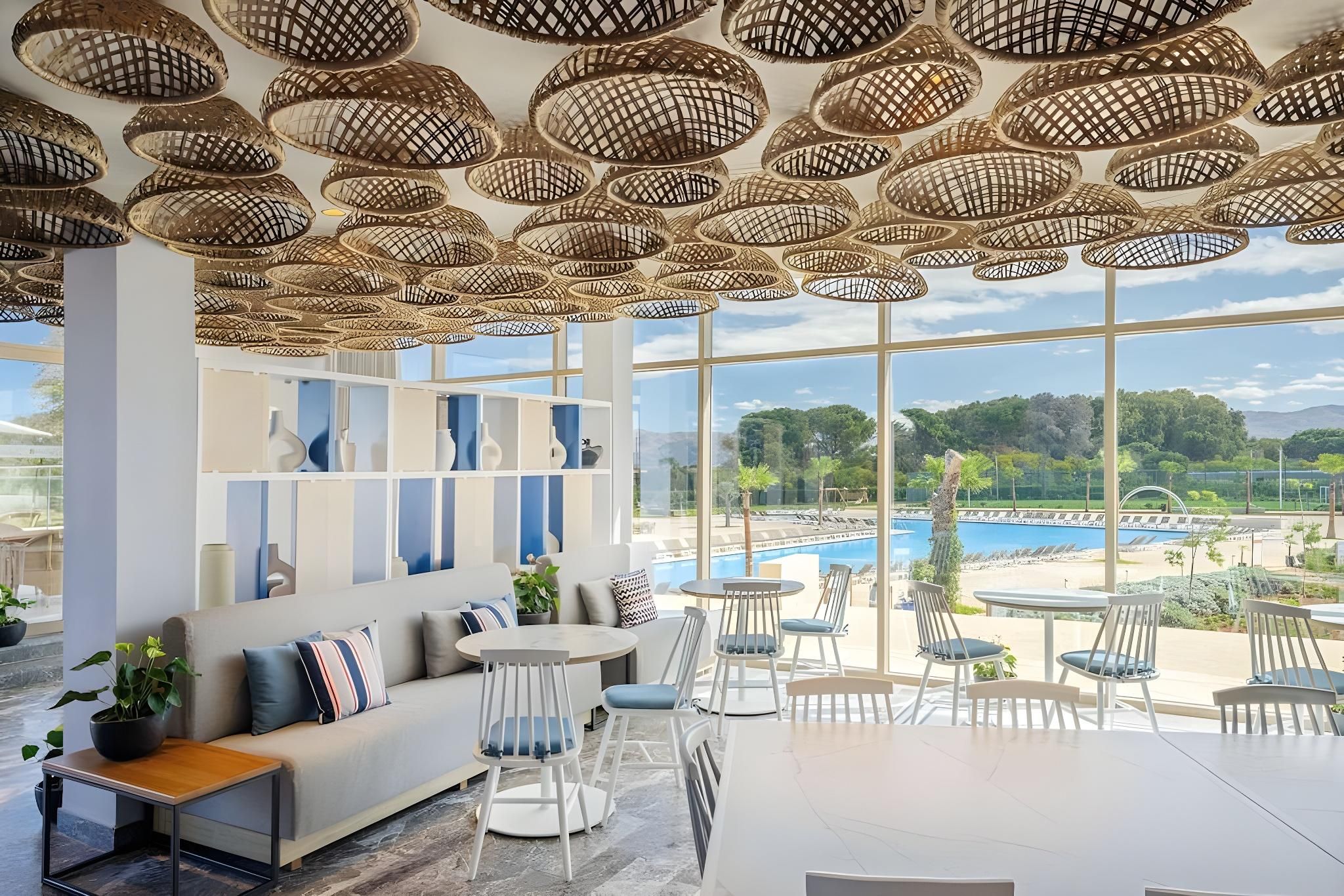 8e21410878b9060cf74c0c0babee4b38