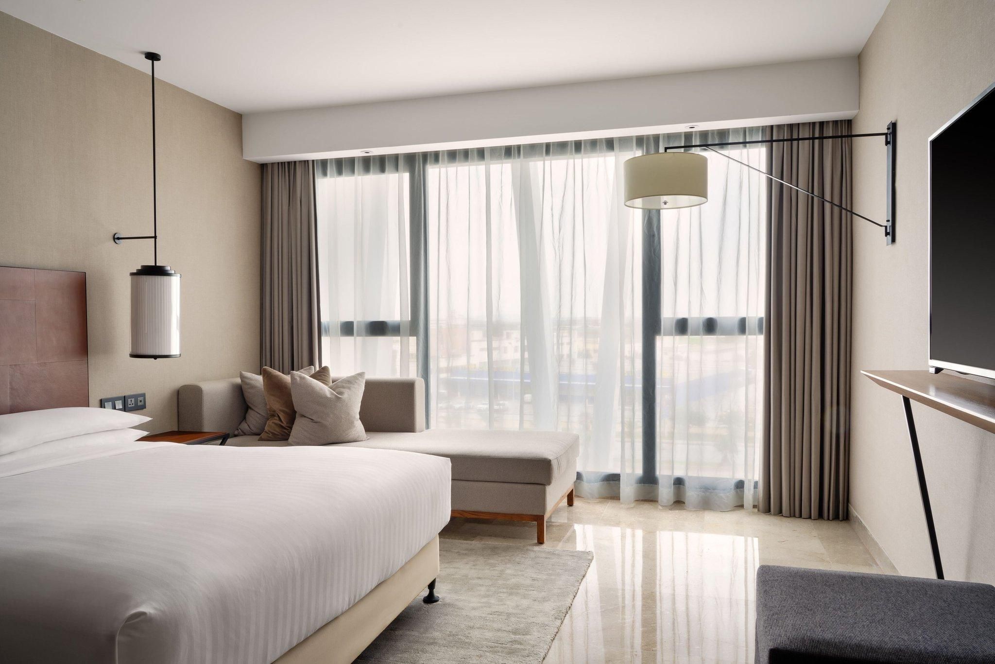 Superior Room, Guest room, 1 King