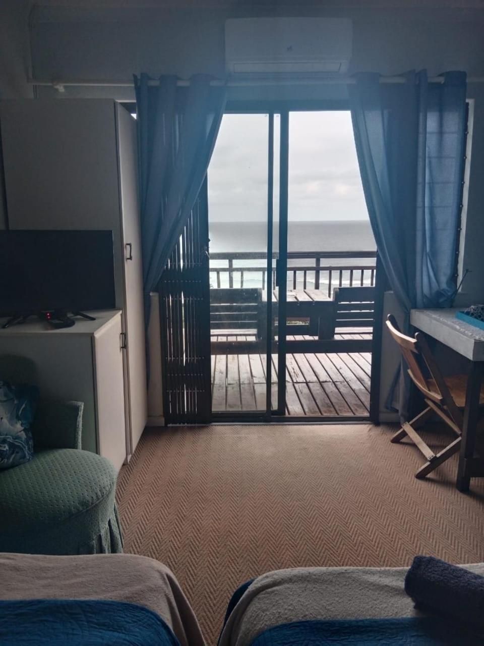 Double or Twin Room with Sea View