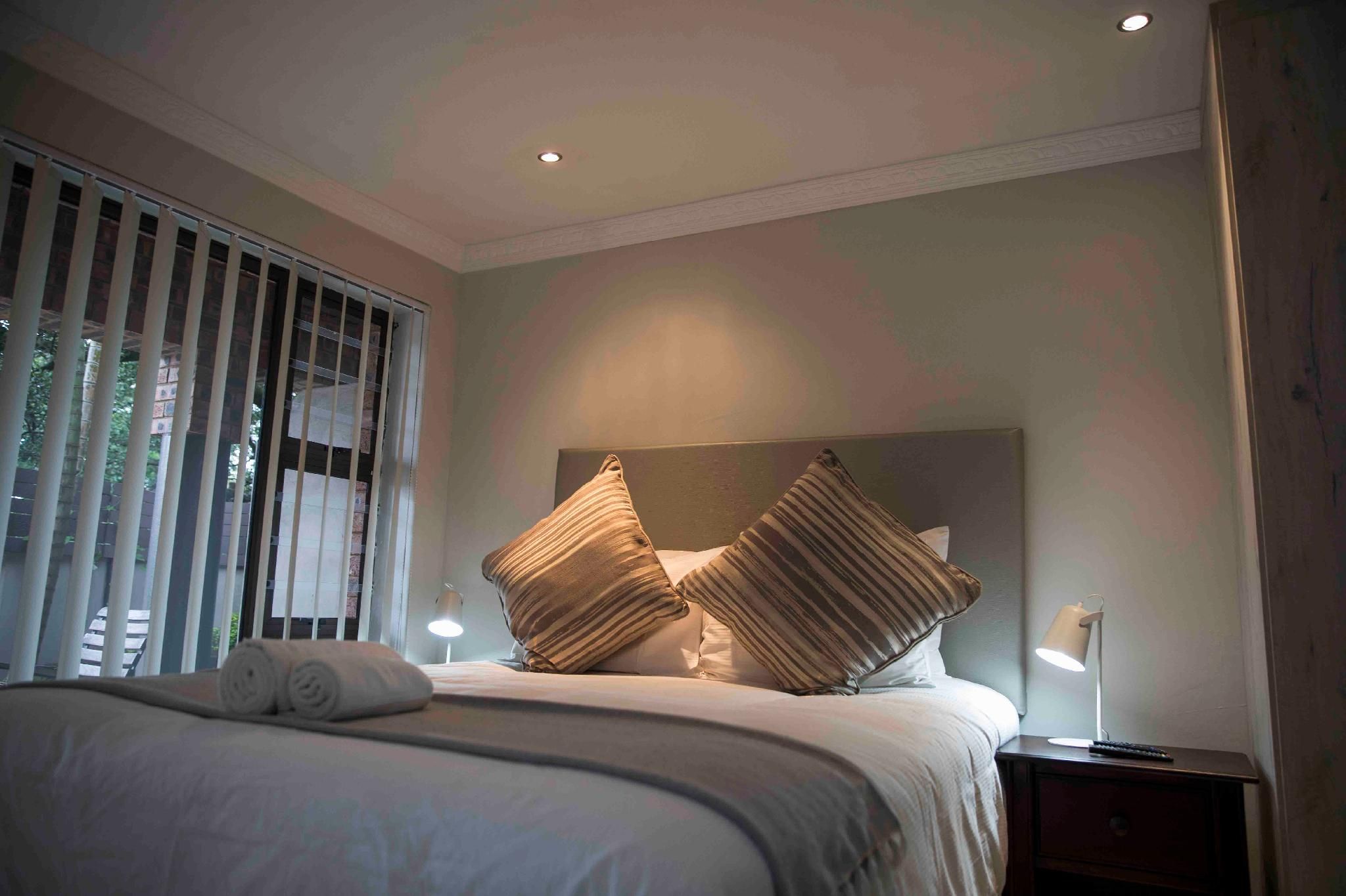 Palmwood Guesthouse Queen Room 2