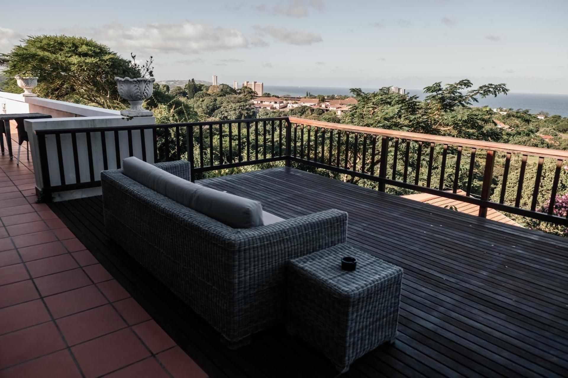 Two-Bedroom Apartment with Sea View
