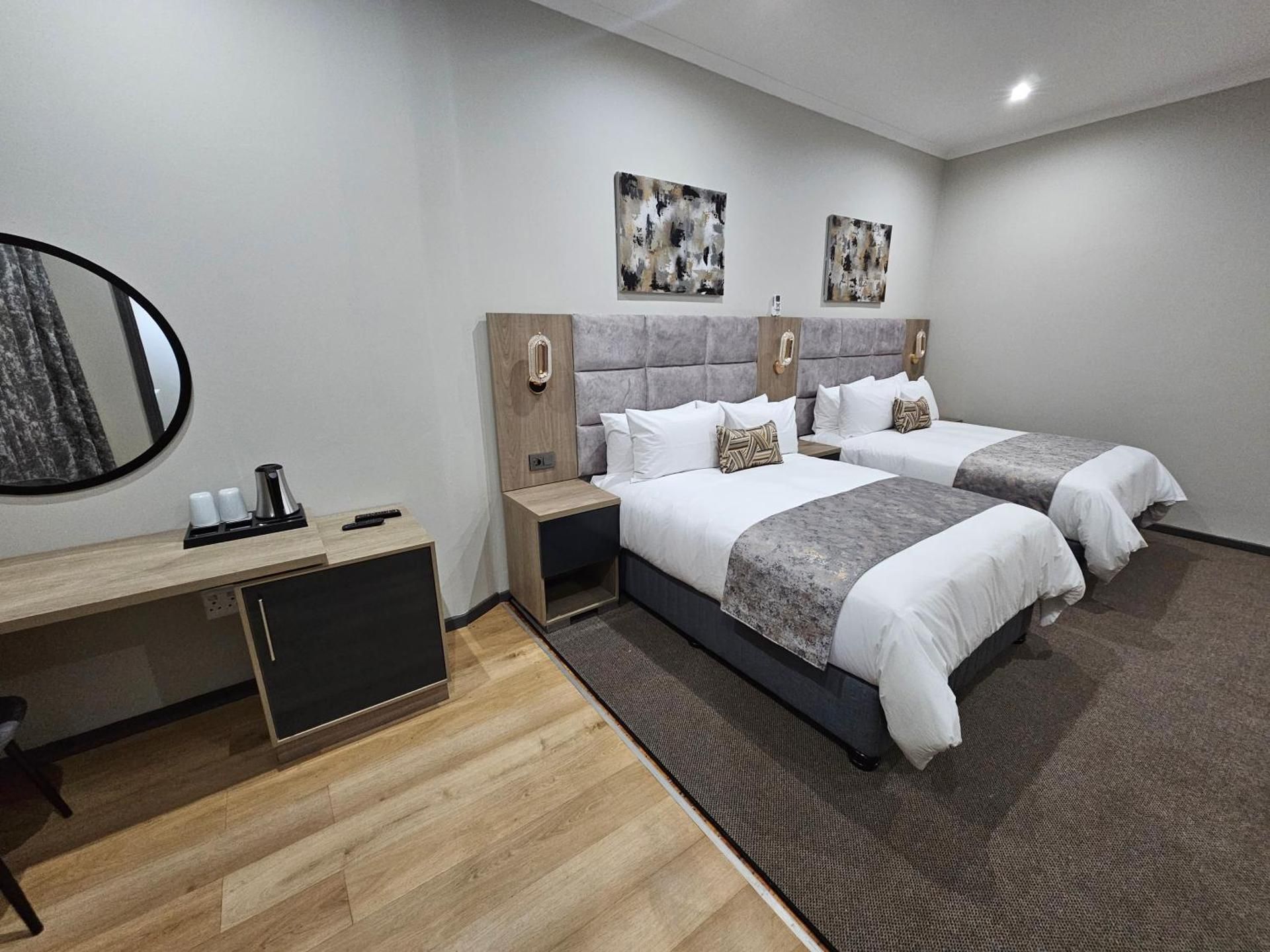 Deluxe Family Room