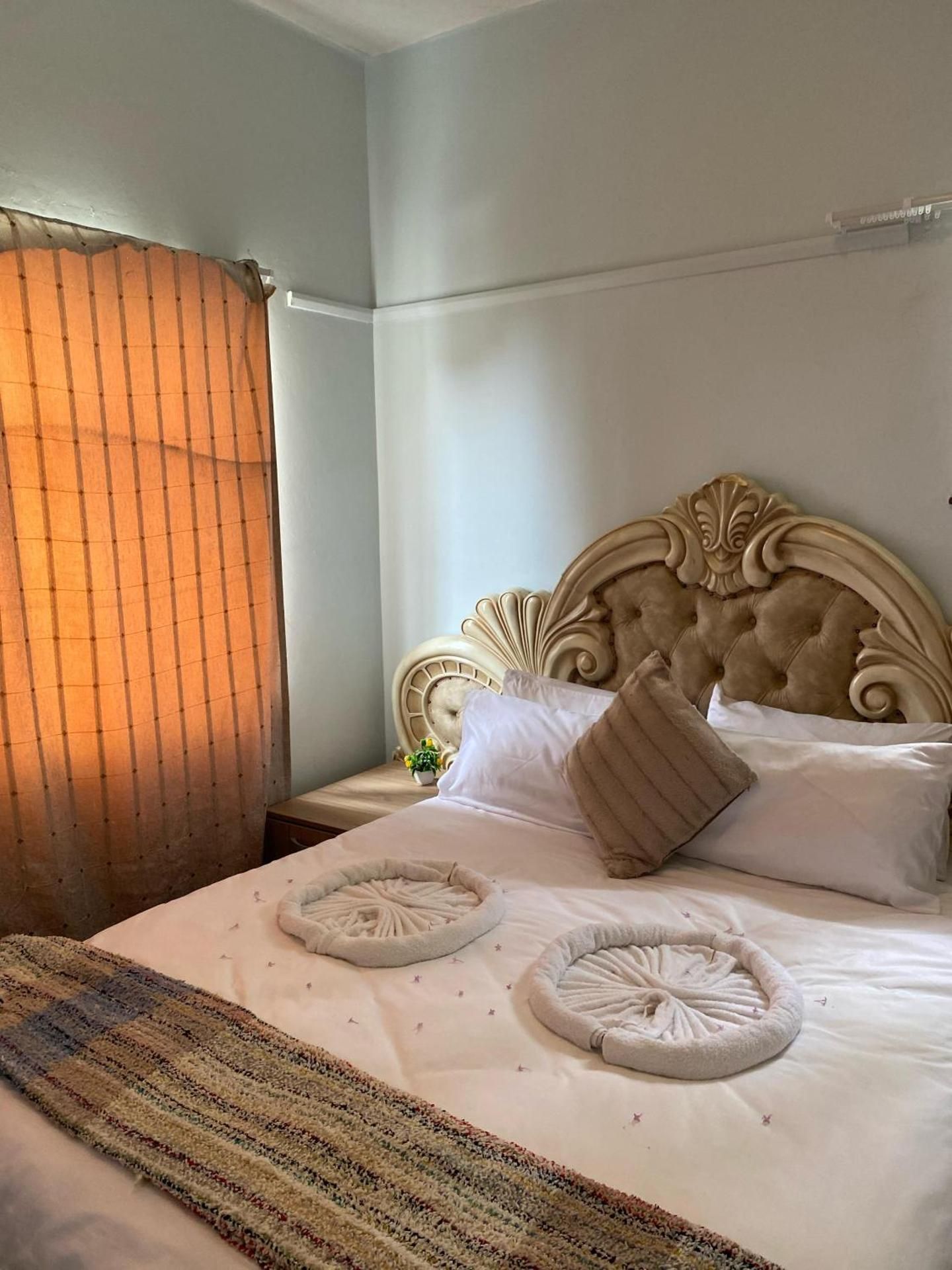 Deluxe Queen Room