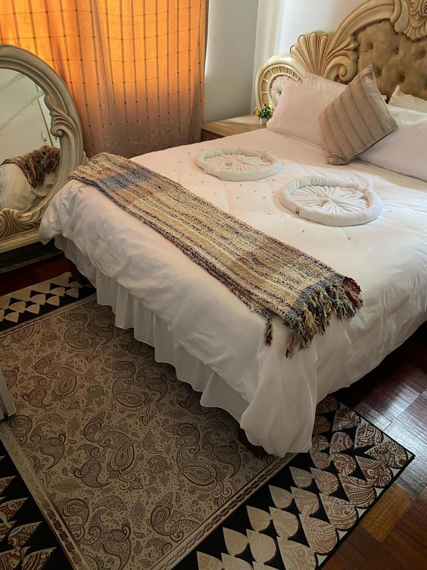 Deluxe Queen Room