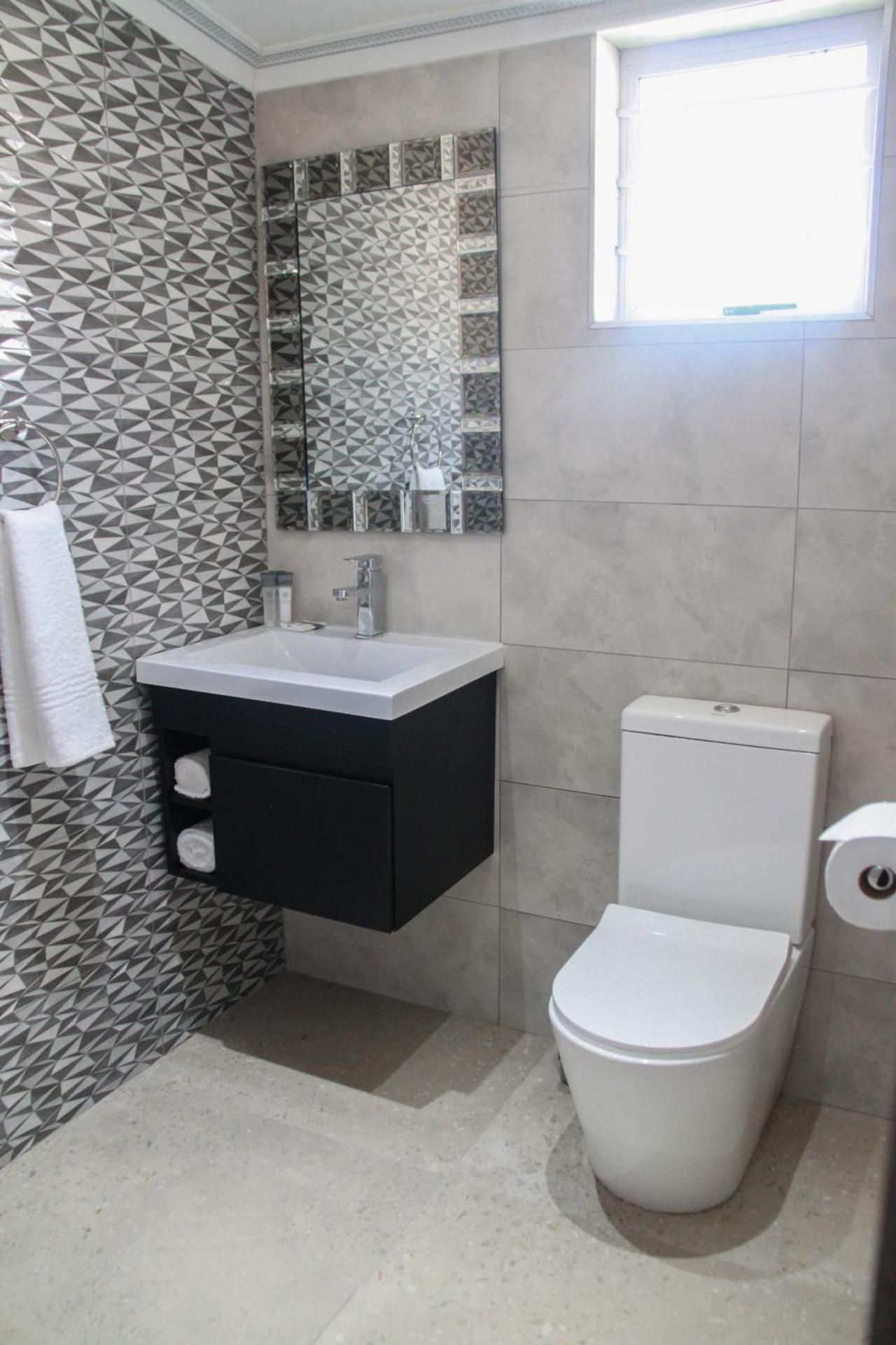 Deluxe Family Suite