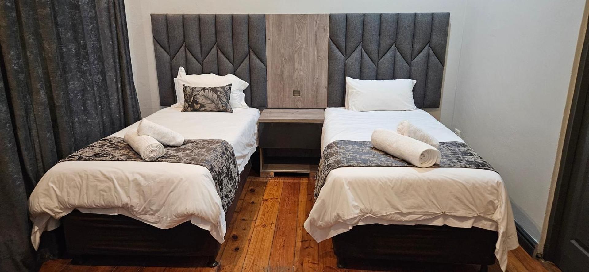 Deluxe Family Suite