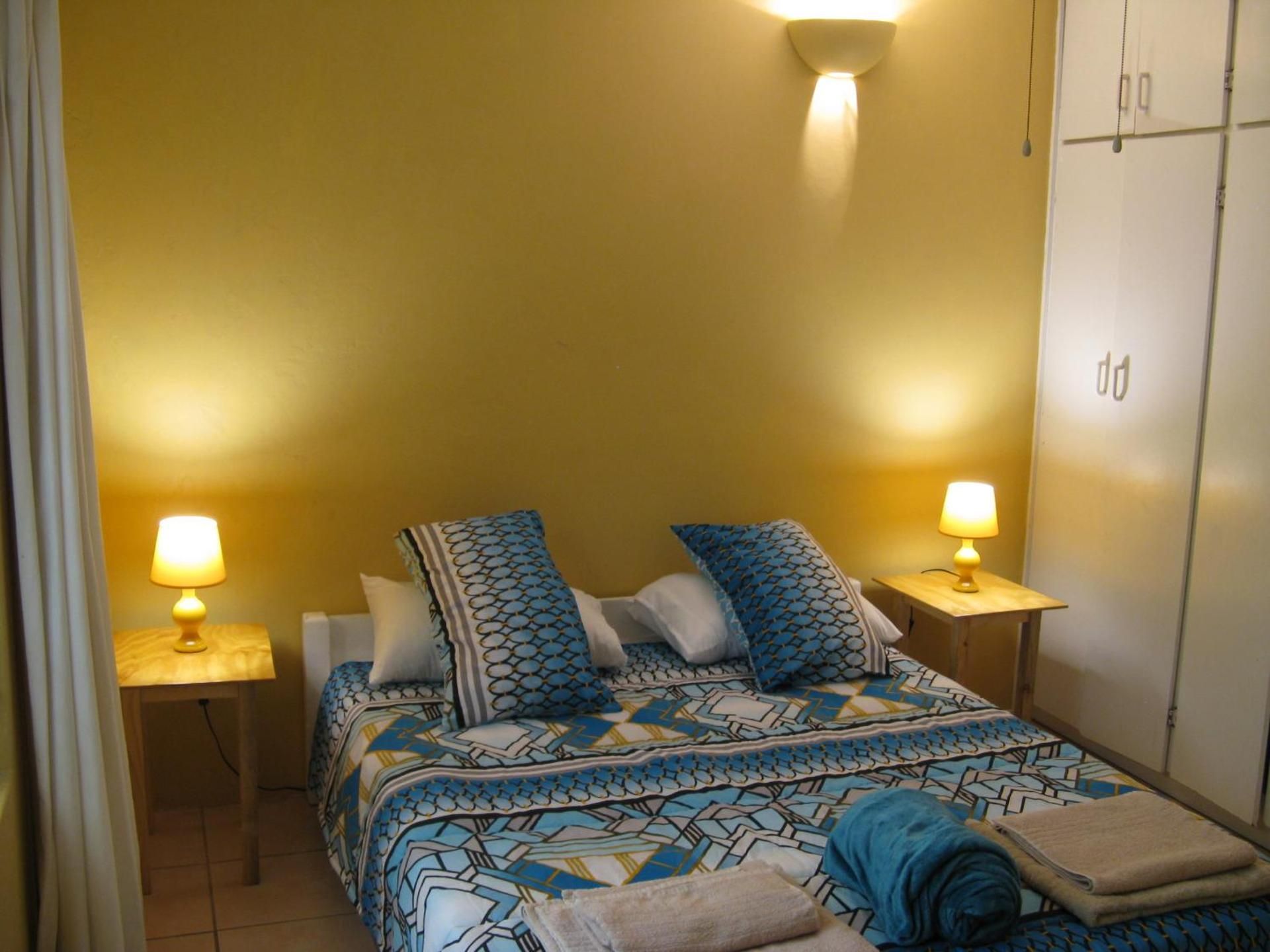 Standard Double Room with Shared Bathroom
