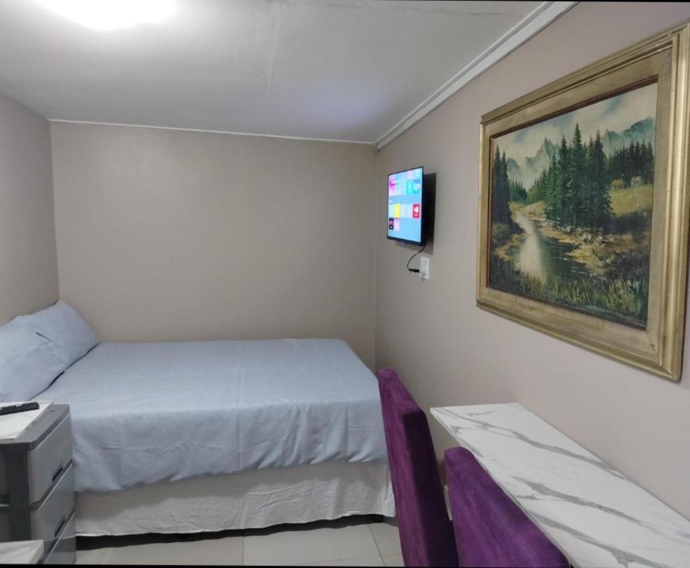 Deluxe Room (2 Adults + 1 Child)