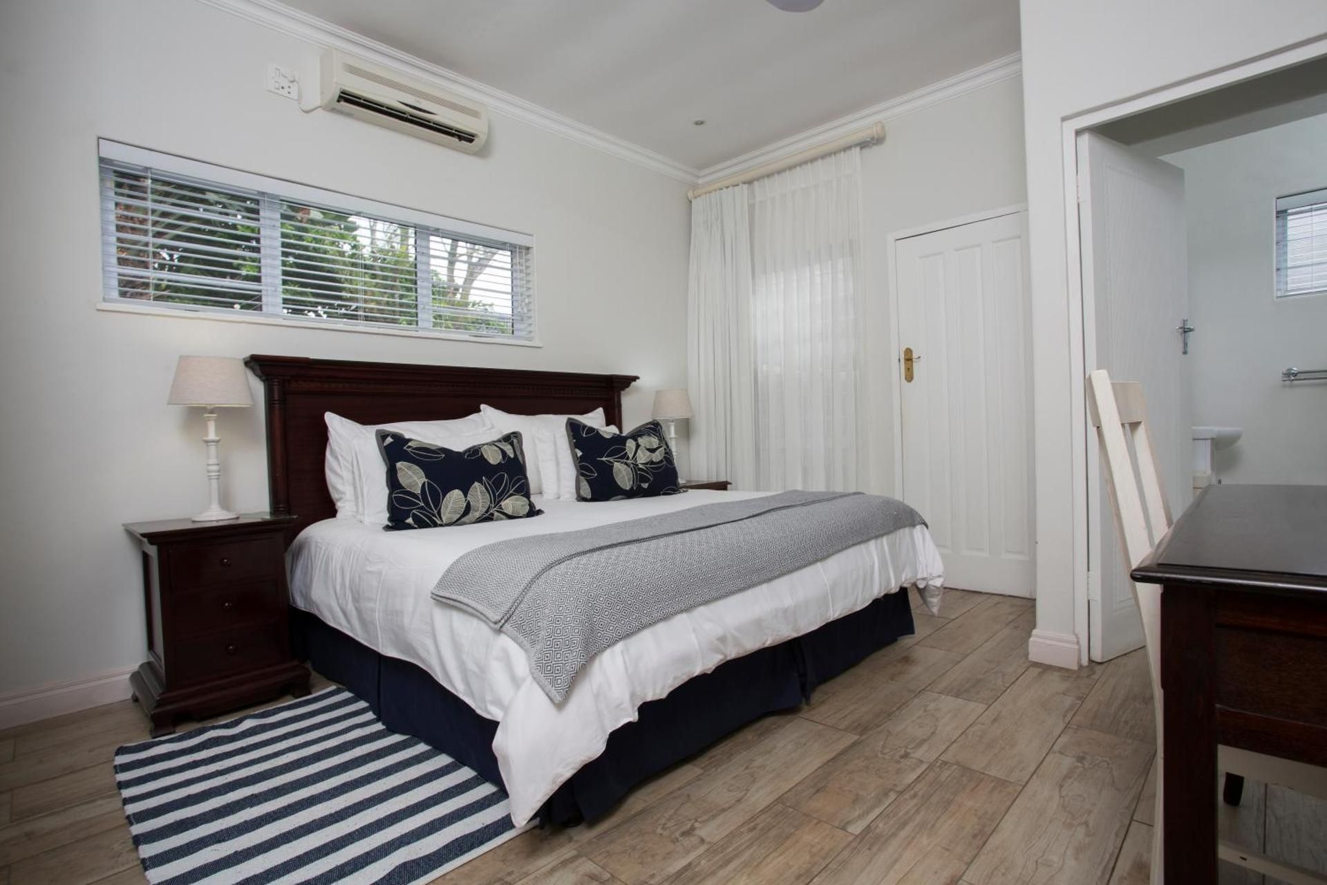 Double or Twin Room Interleading