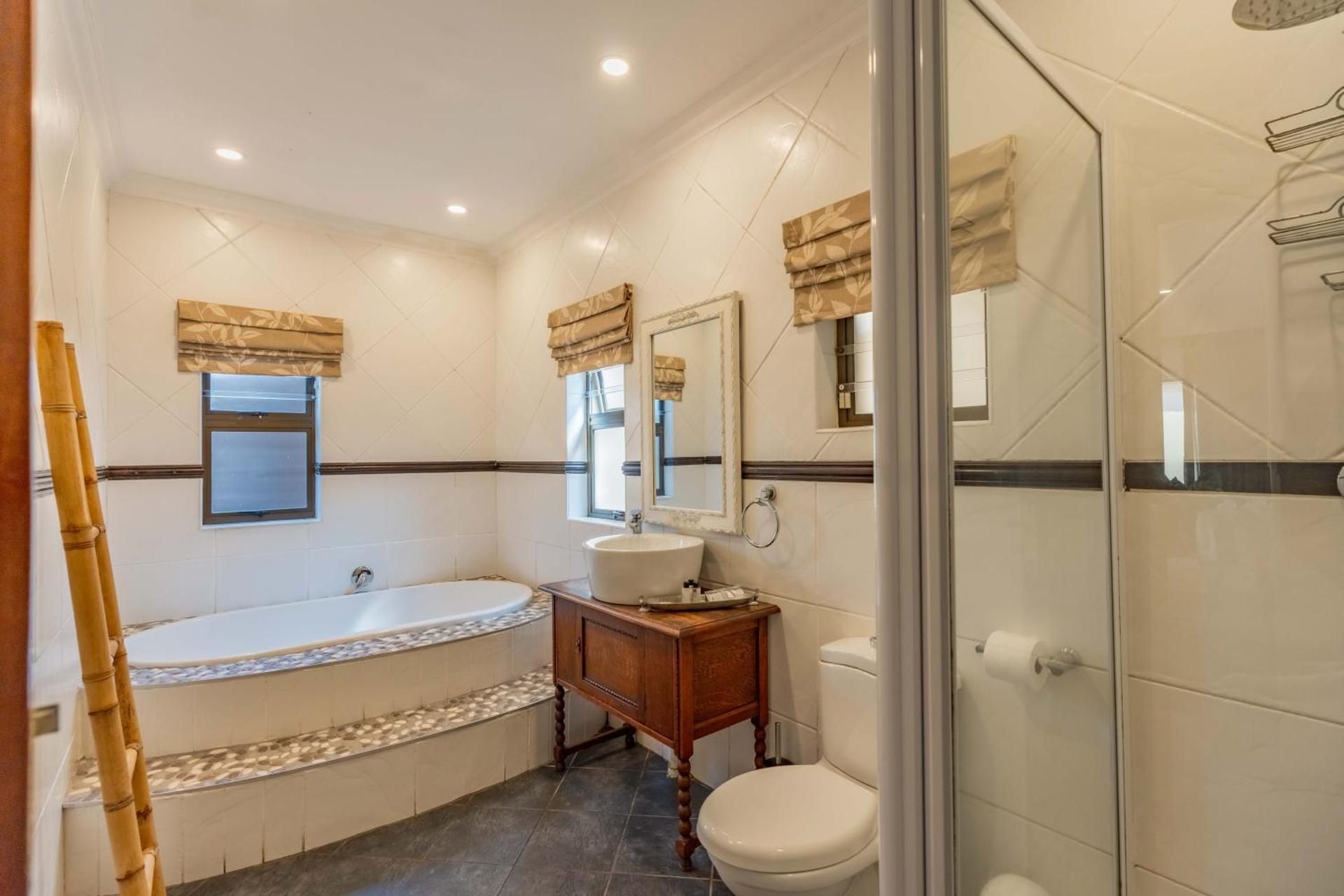 Luxury King Room