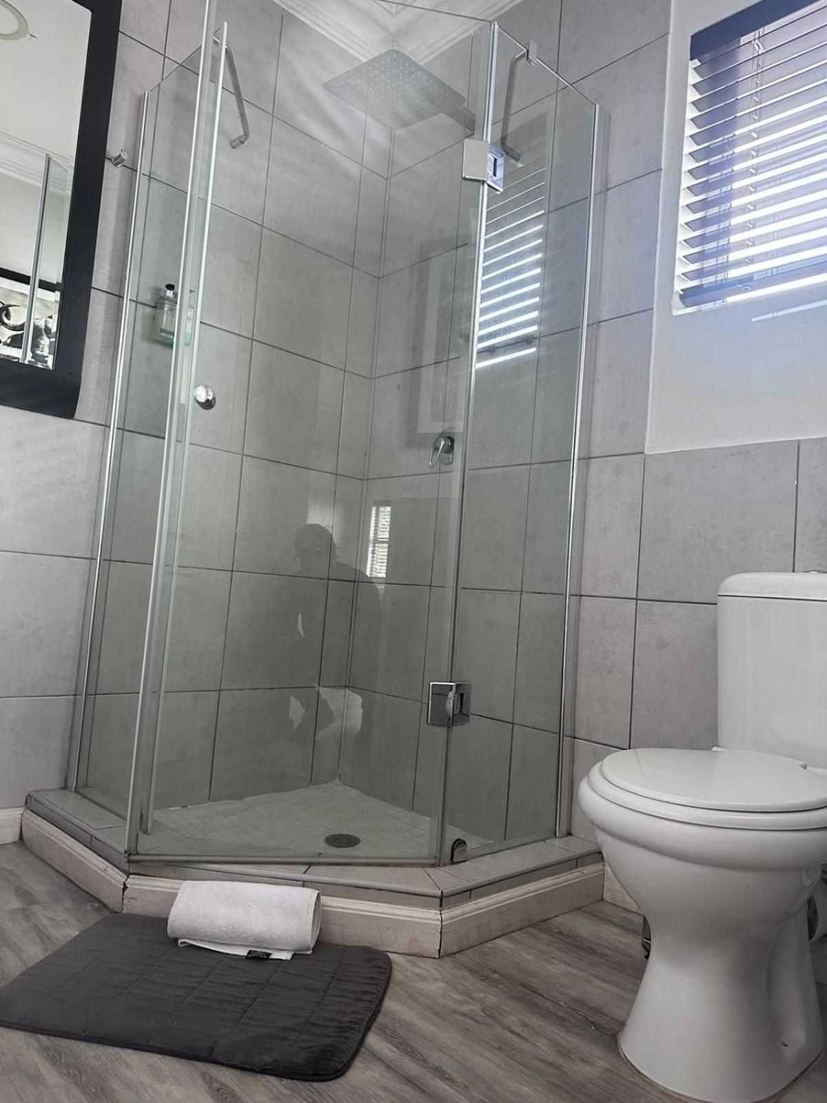 Studio Apartment with Sea View