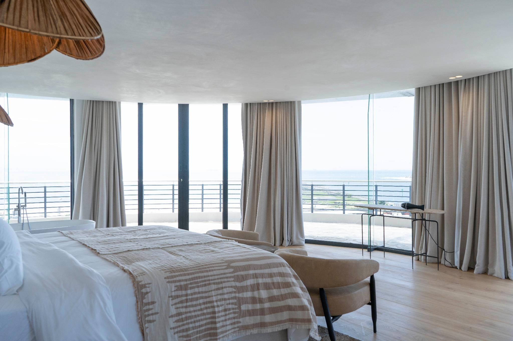 Point Waterfront Apartments Penthouse Apartment