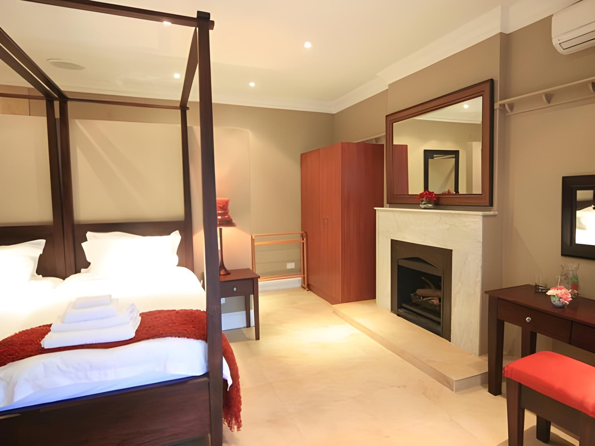 Queen Size Room