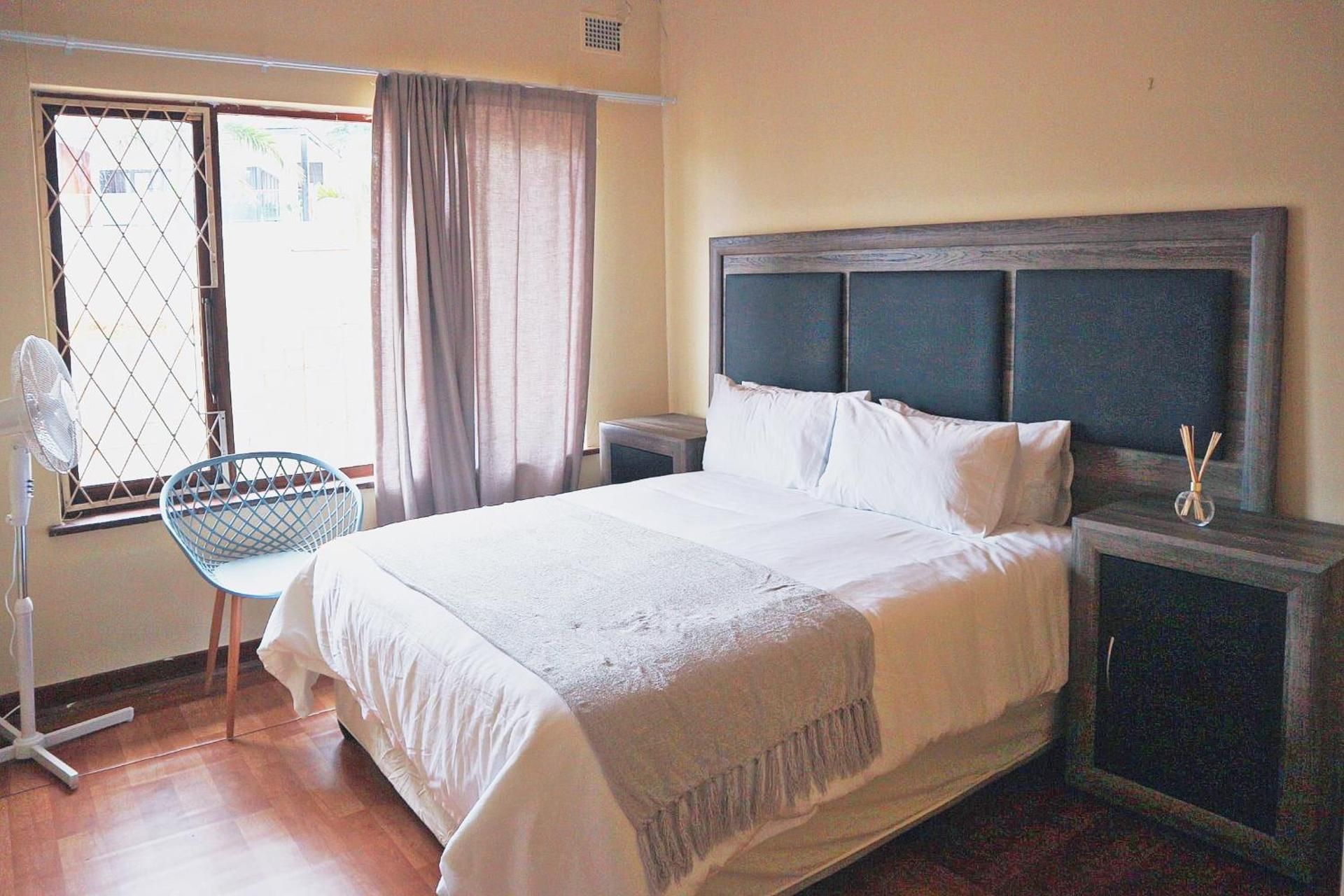 Standard Double Room with Shared Bathroom