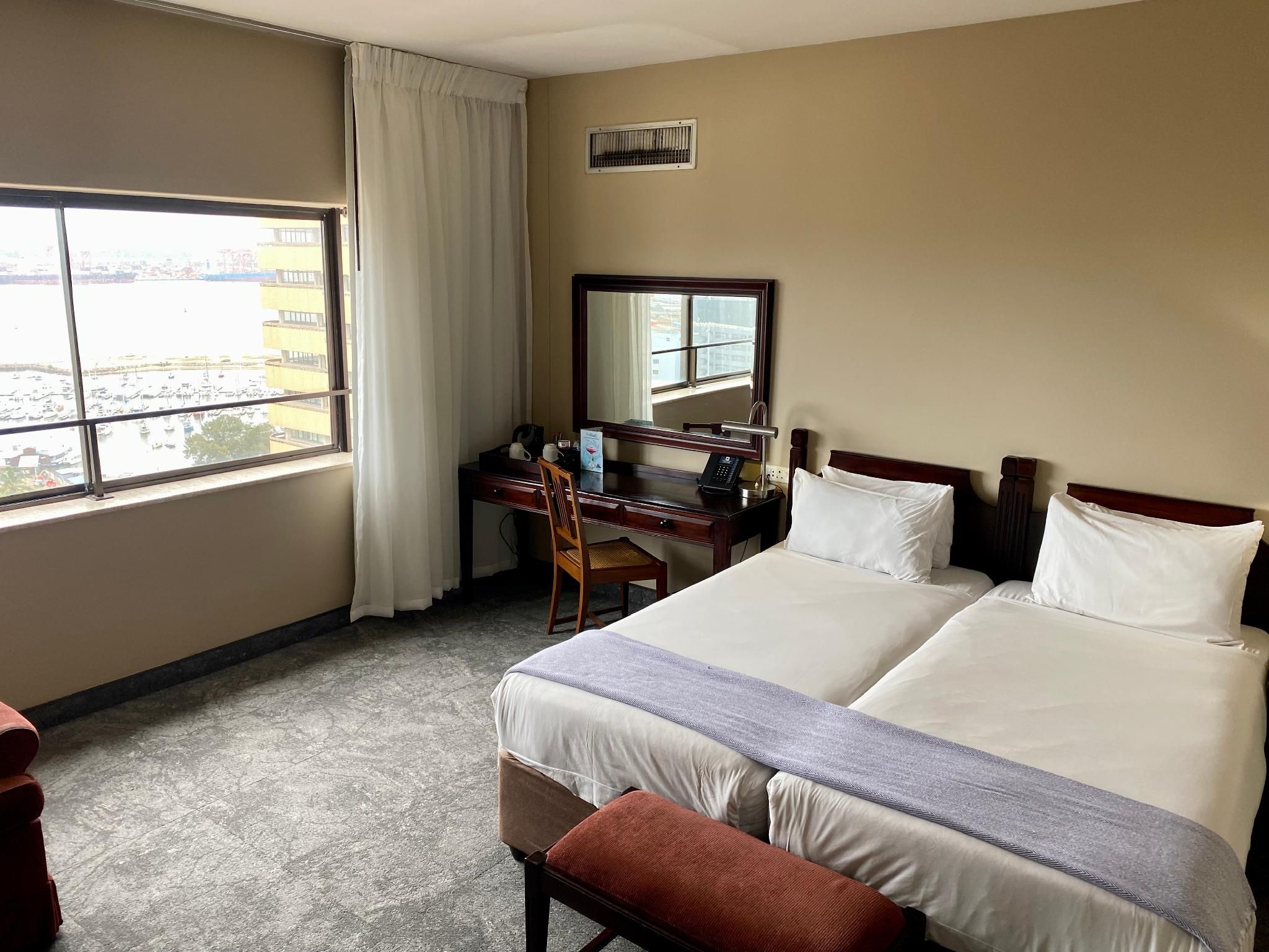 Royal Hotel Durban Deluxe Twin Room - Non-Smoking 2