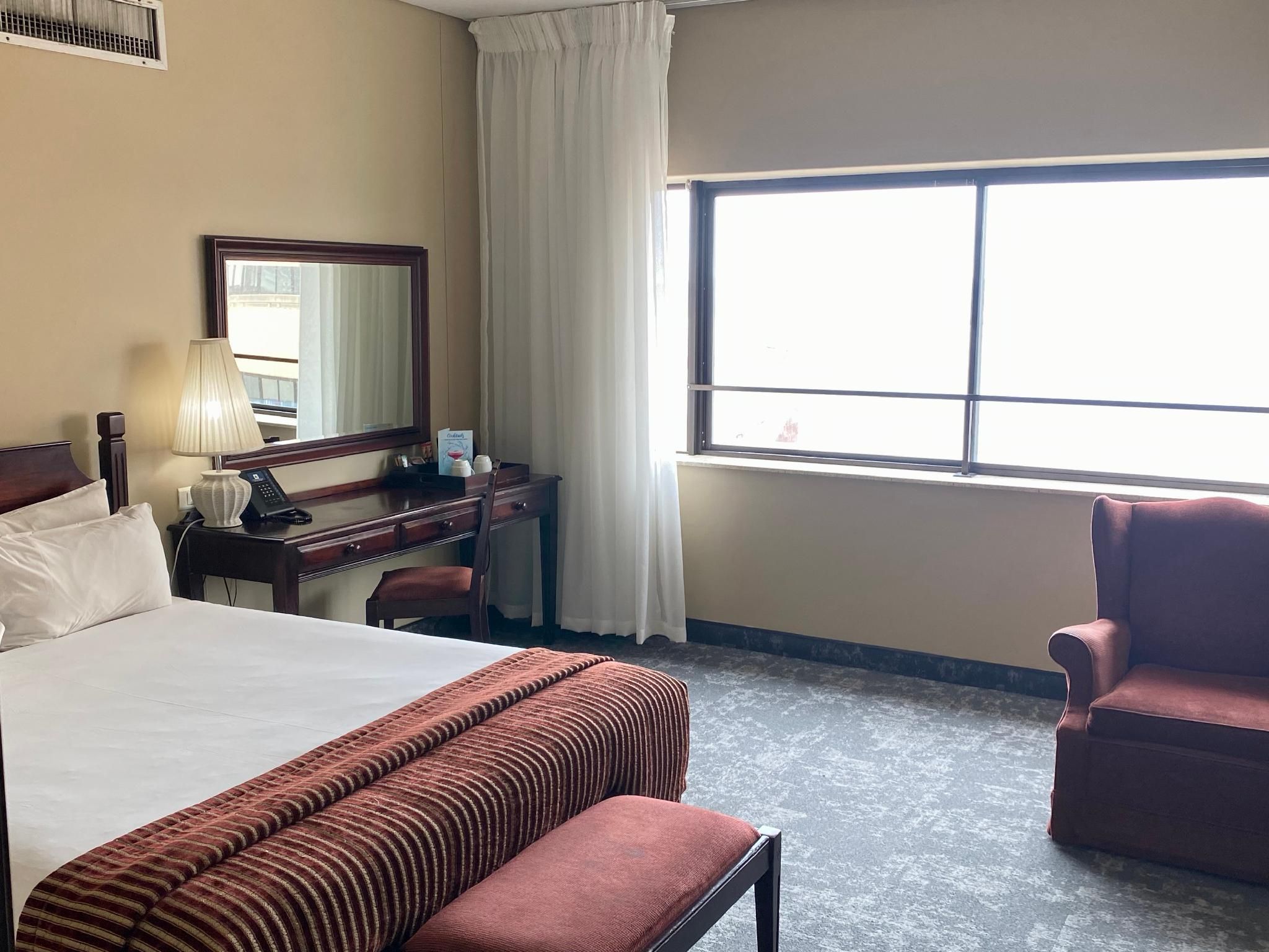 Queen Bedroom
