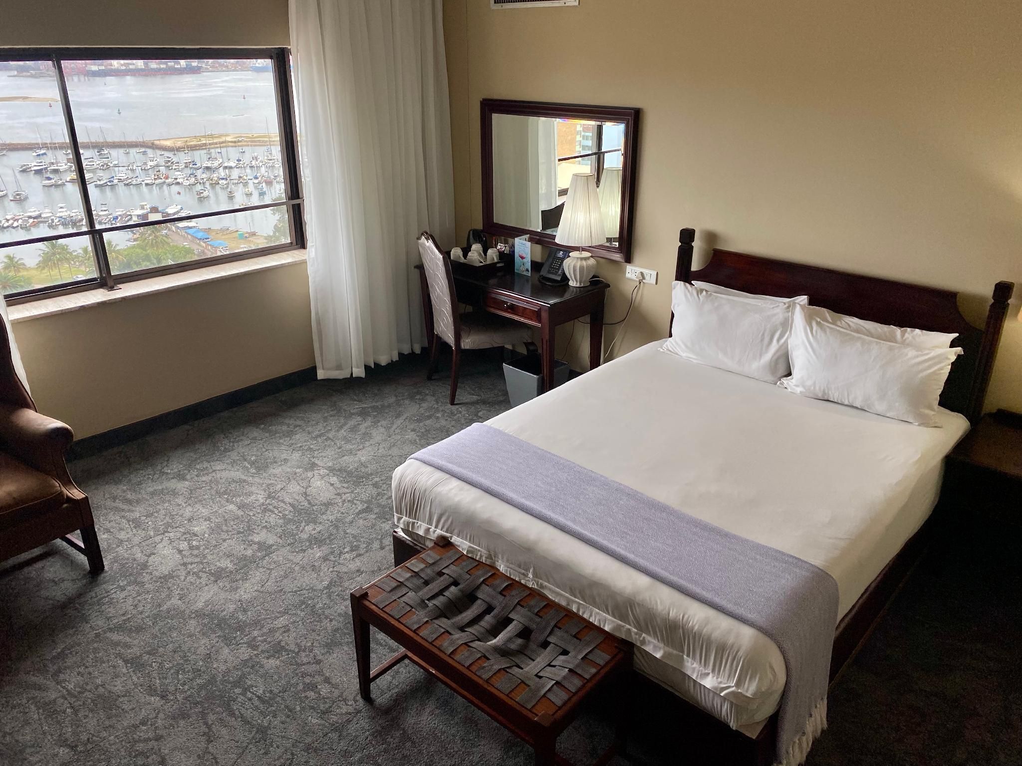 Royal Hotel Durban Family Suite (2 bedrooms) 2