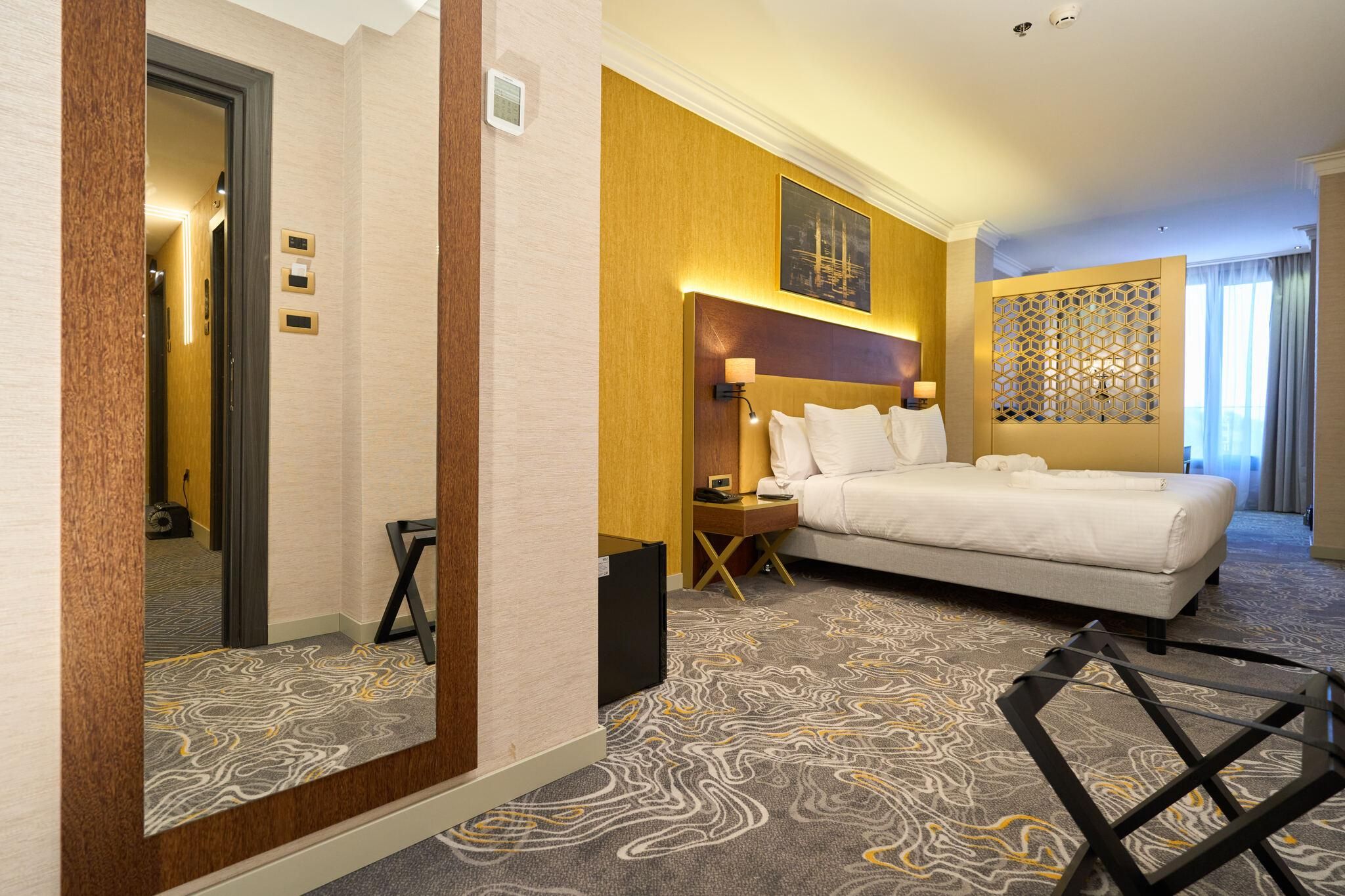 Saint-Eugene Hotel Deluxe Suite