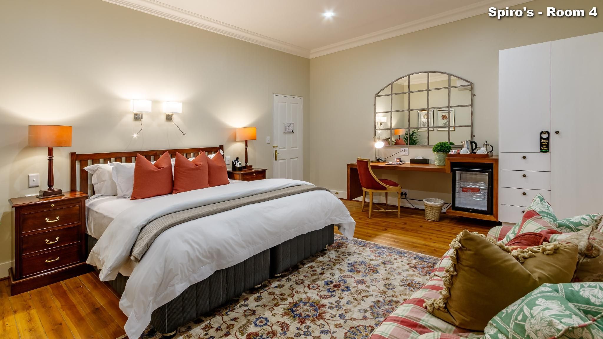 Standard Queen Room