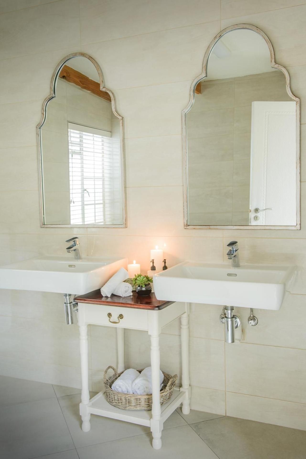 Presidential Suite Self-Catering Raphia