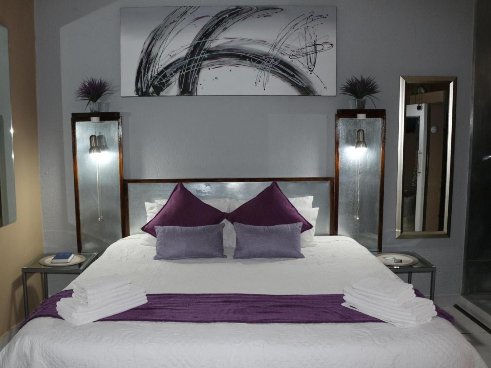 Business Queen Room