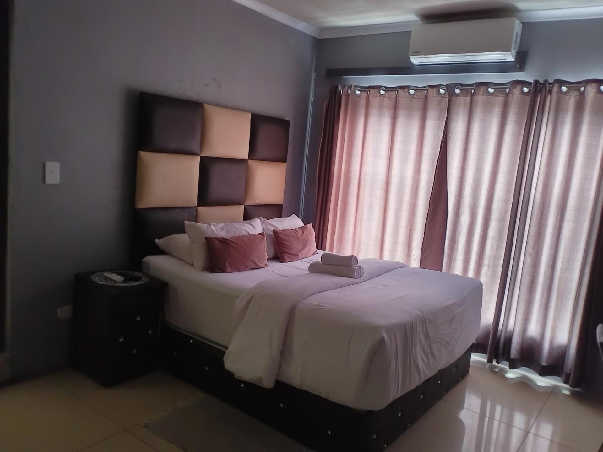Queen Suite