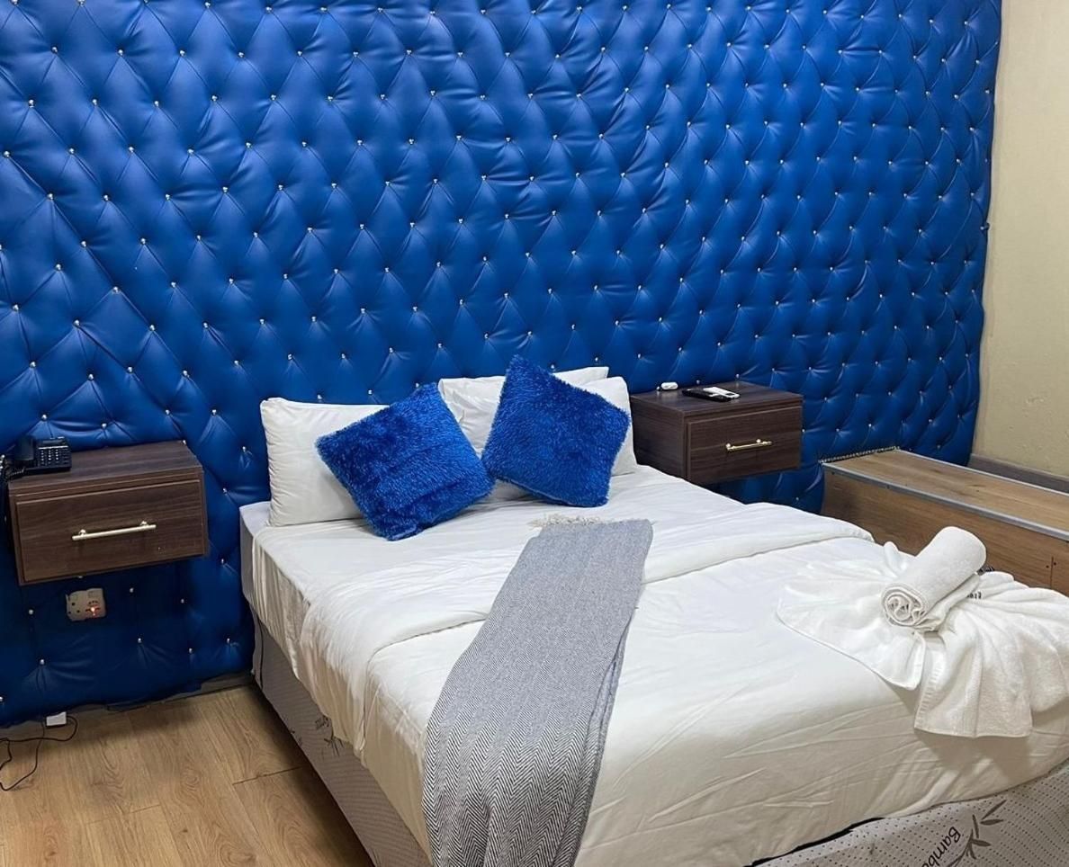 Queen Room with Balcony
