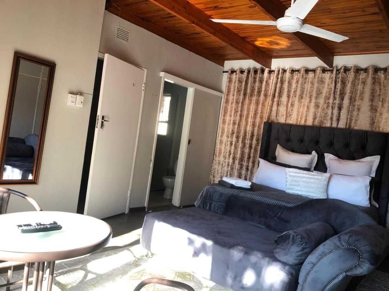 Queen Room with Balcony