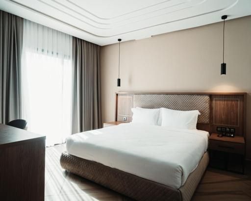 City Hotel by Waves Deluxe Double Room