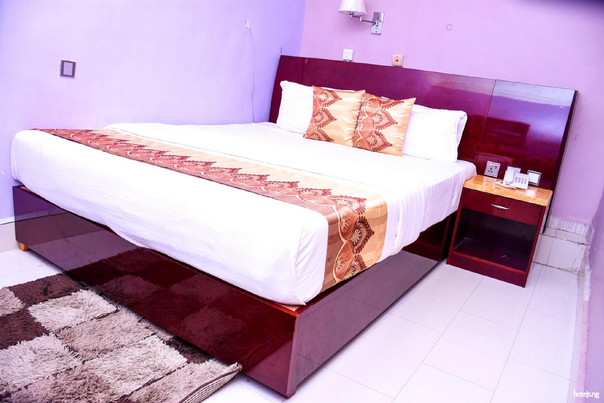 Milton Park Hotel & Resort Standard Room 2