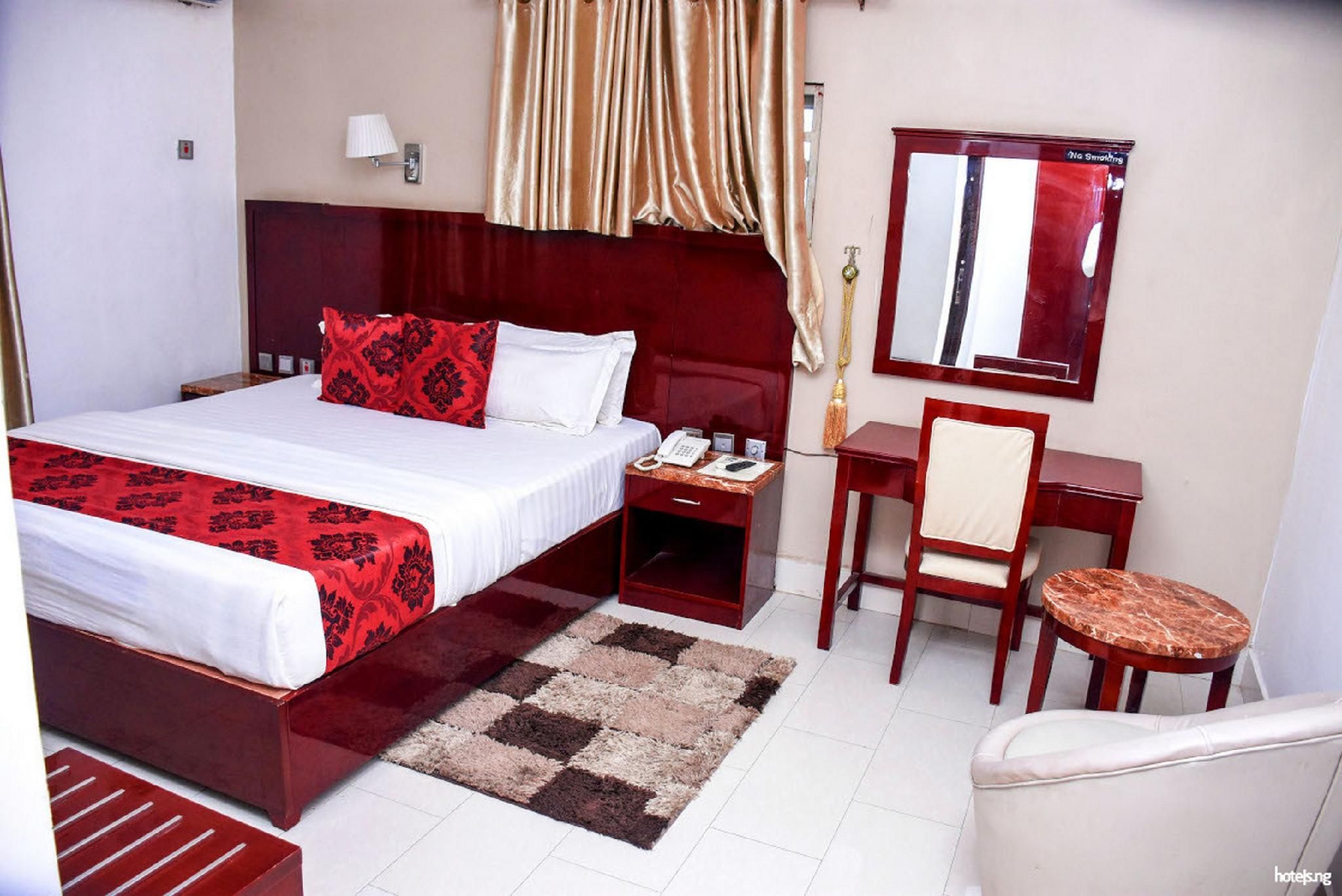 Milton Park Hotel & Resort Executive Suite