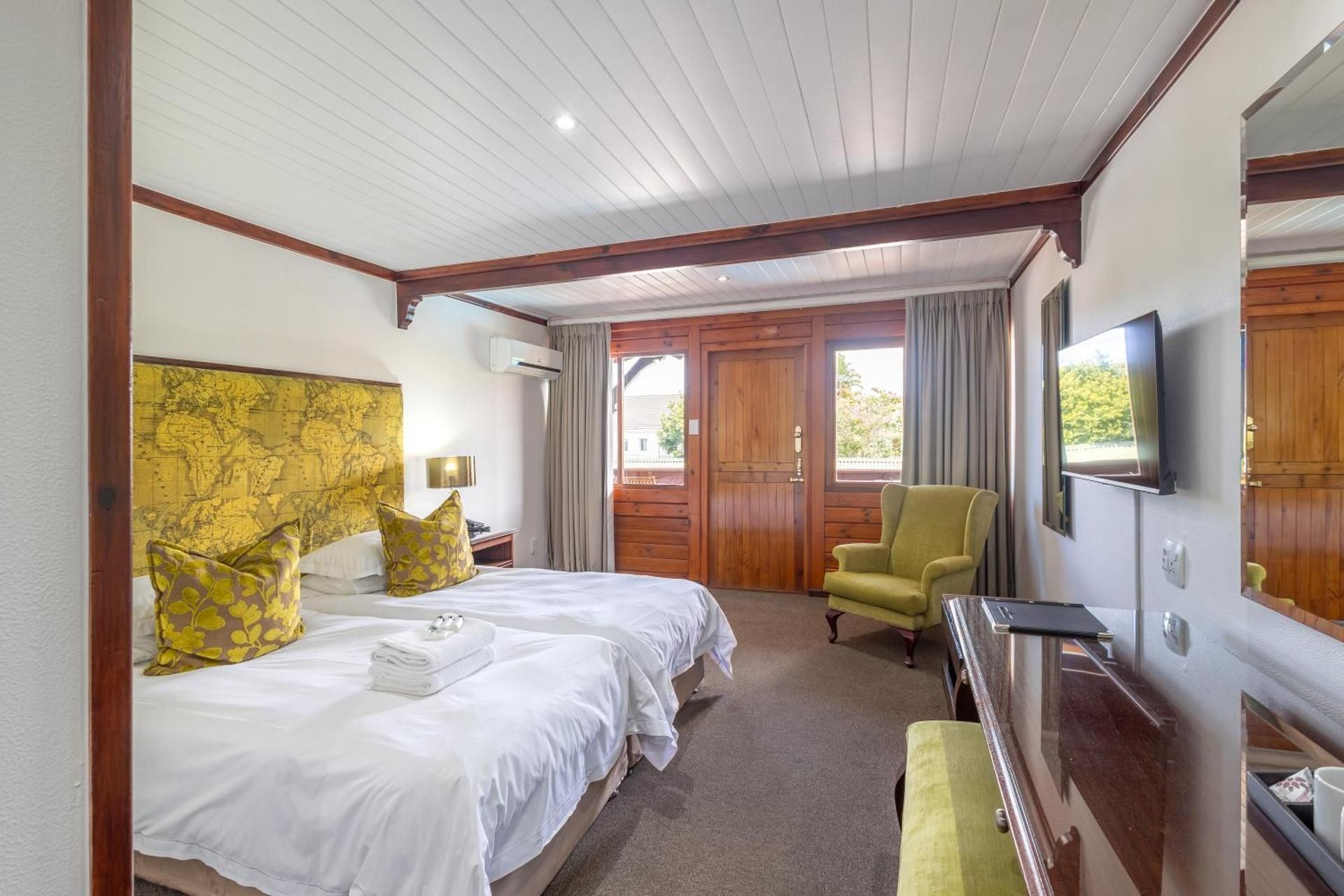 Deluxe Room in Log-Inn Wing
