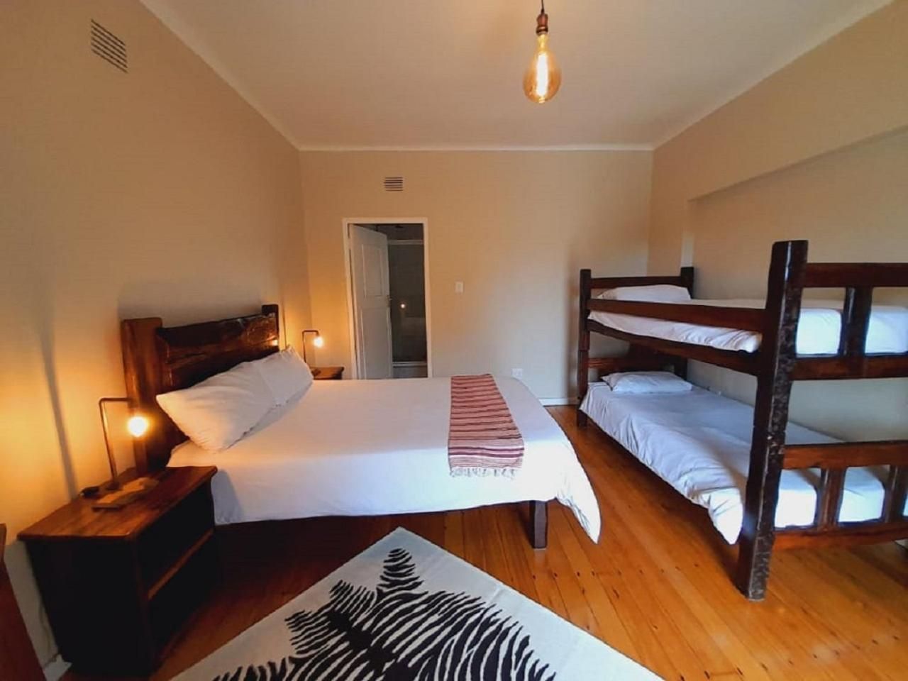 Budget Double Room with Shared Bathroom