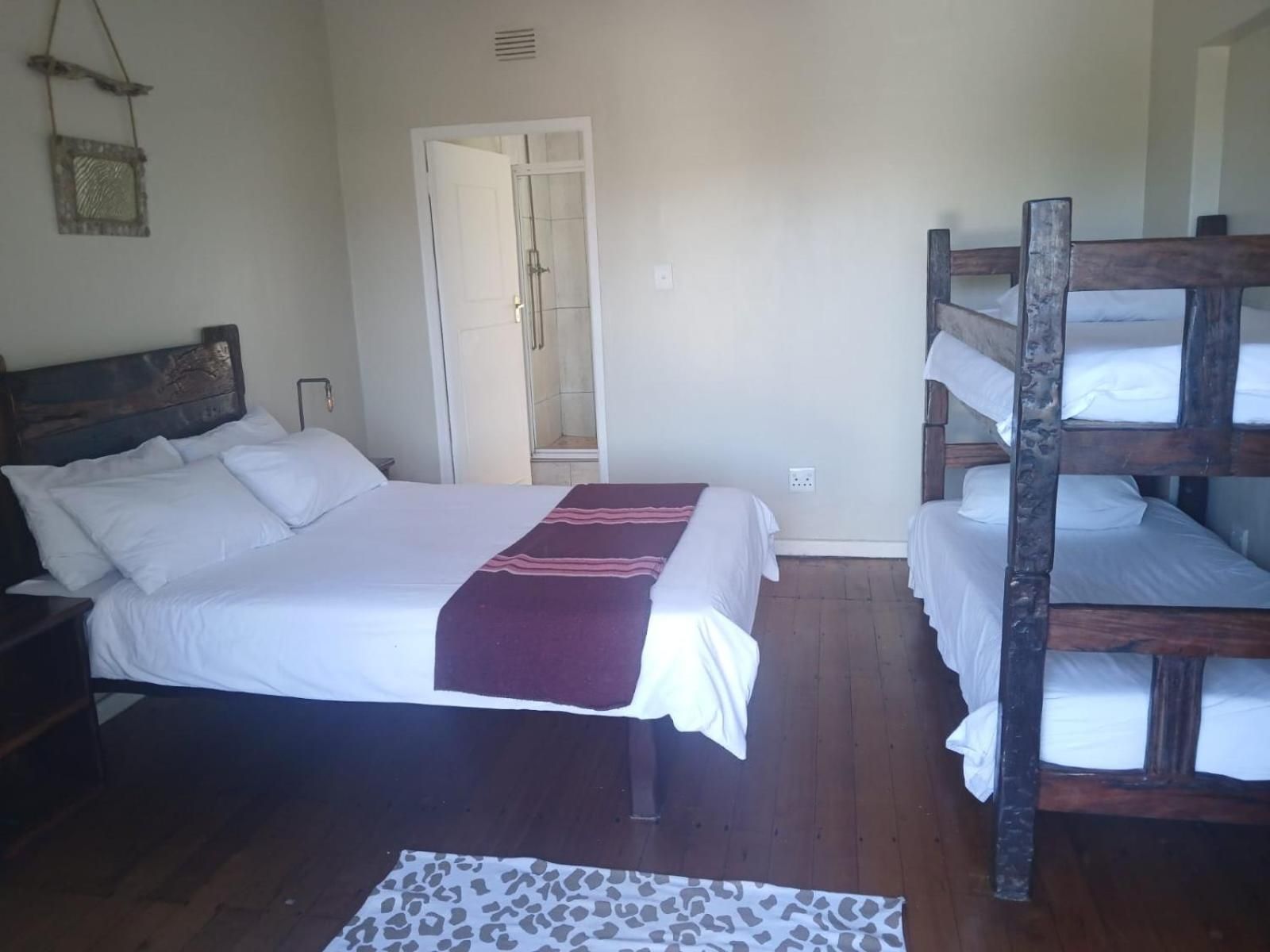 Budget Double Room with Shared Bathroom