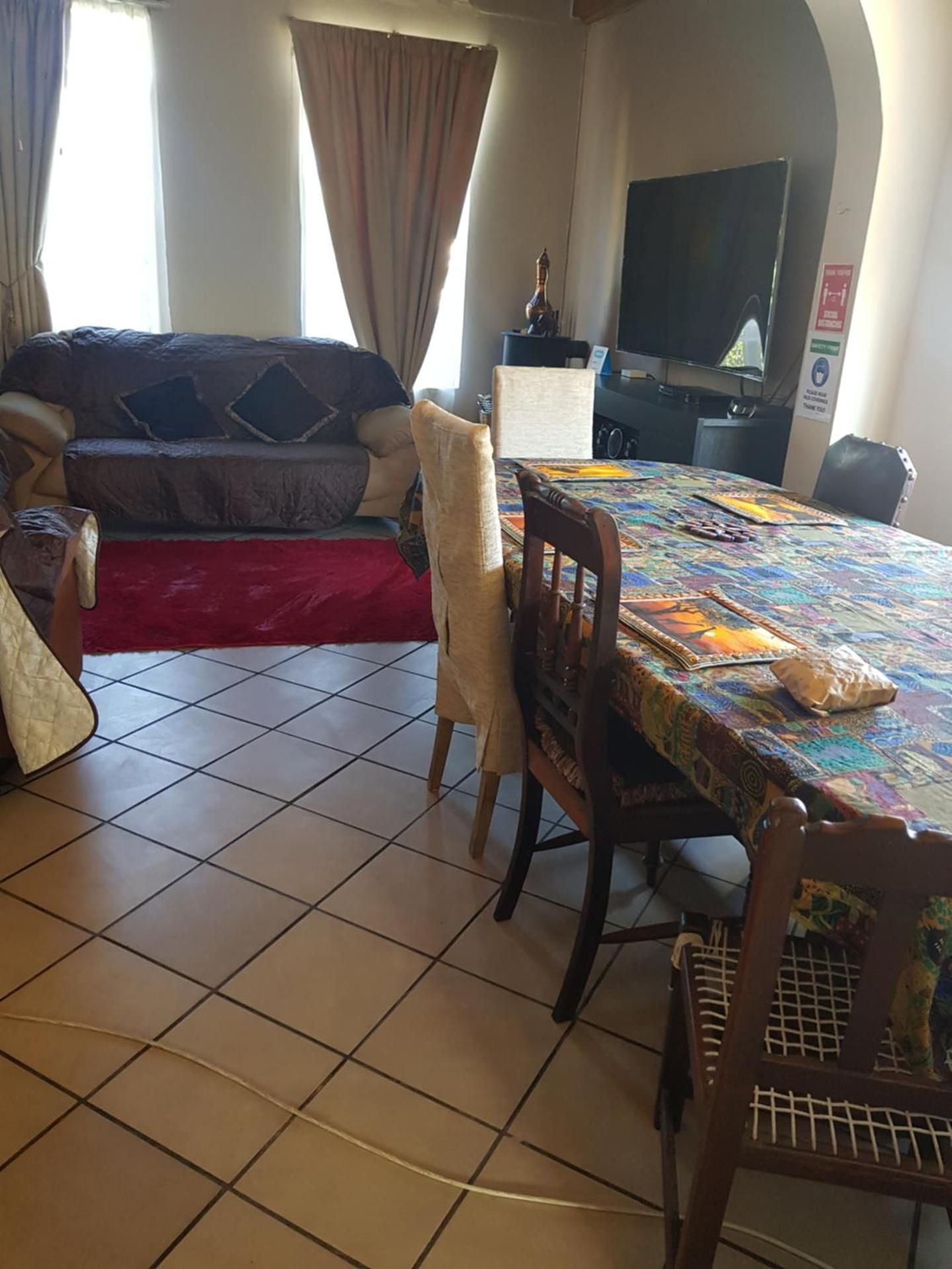 Keedols Inn & Backpackers