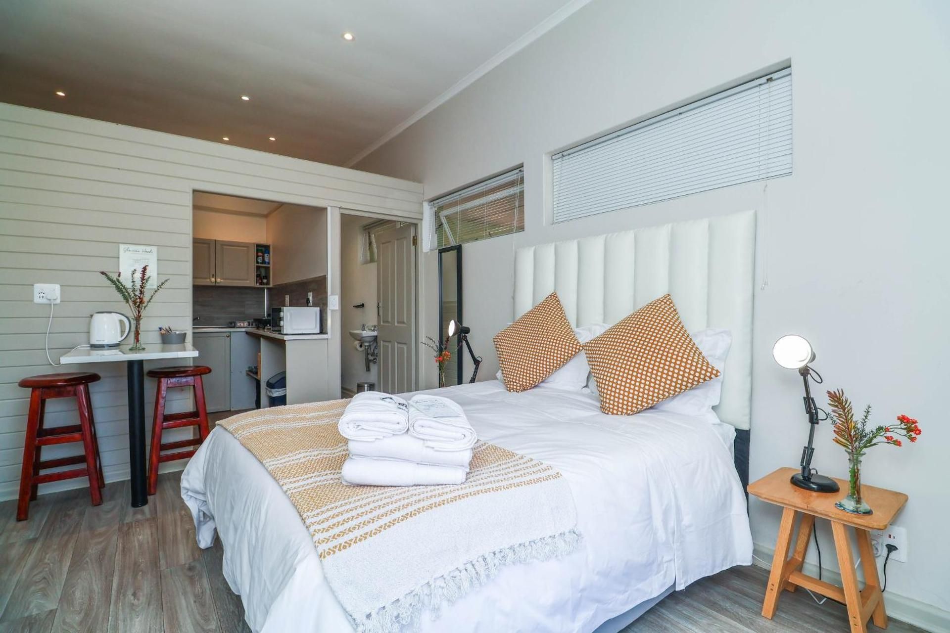 Studio with Sea View